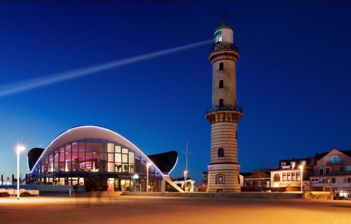 Strandpalais/Lee Rostock Eksteriør bilde