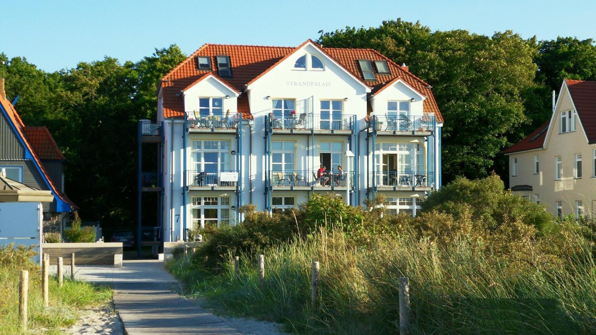 Strandpalais/Lee Rostock Eksteriør bilde